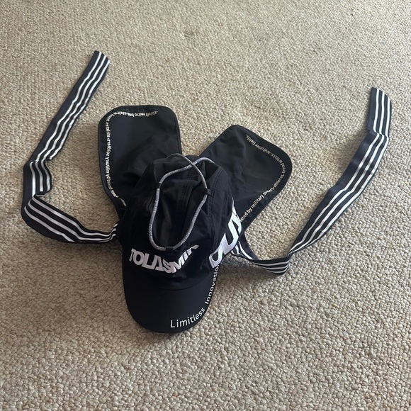 Tolasmik Black Cap with Striped Ties - Picture 1 of 7